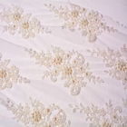 20% полиэстер шнурка свадьбы вышивки Bridal белой подгонянное тканью вышитое бисером